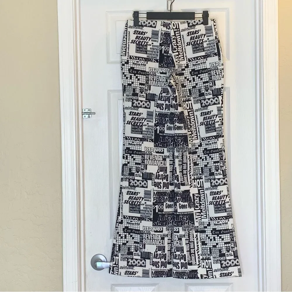 Urban Outfitters DALILA LOW RISE FLARE PANT Newspaper Crossword Print Size S - Picture 5 of 12